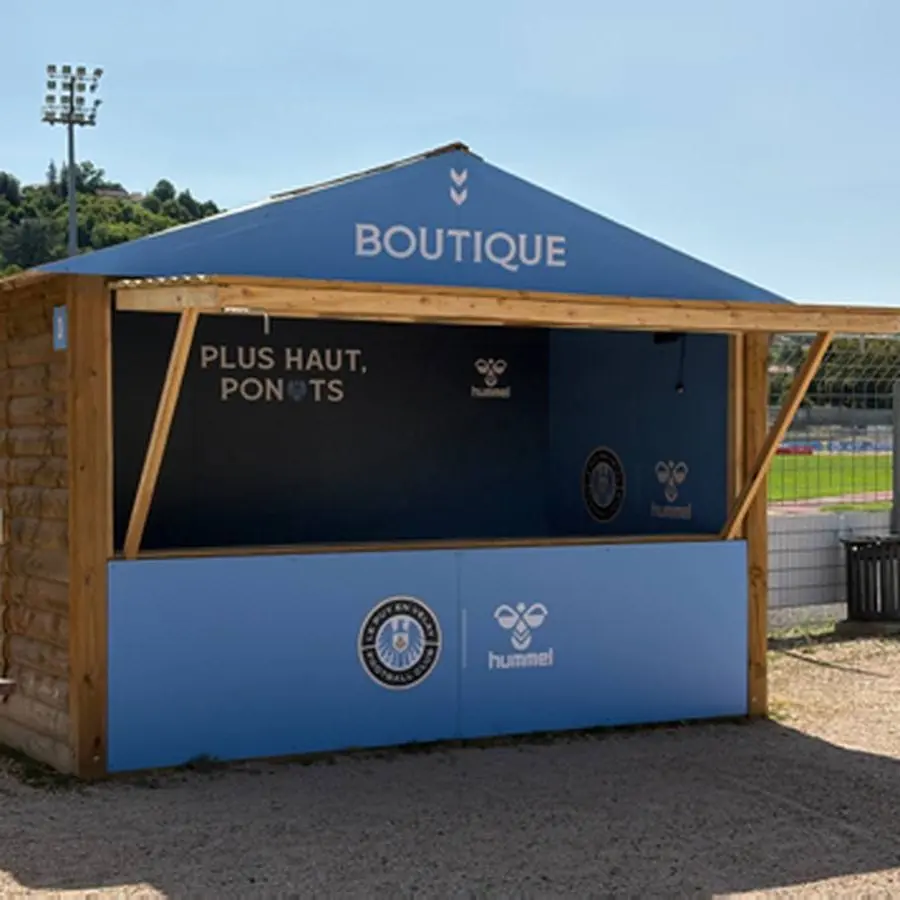 Enseigne façade bleue — Boutique – enseignes réalisé par Loire Pub